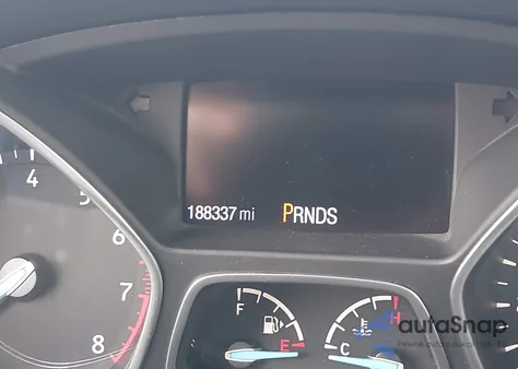 2017 Ford Escape S z USA, uszkodzony, nr VIN 1FMCU0F75HUD12496